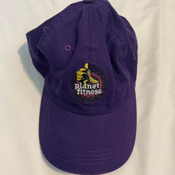 Planet Fitness Hat from PLNT Listed NYSE Purple Classic Cut Preowned - Picture 1 of 2